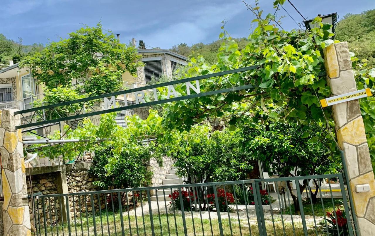 Petrovac Apartments Mirian מראה חיצוני תמונה